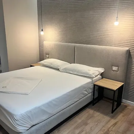 酒店 Enzo -central Blloku *