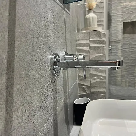 Enzo -central Blloku 酒店 地拉那