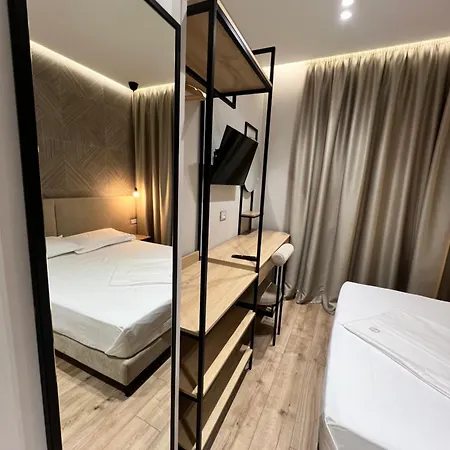 酒店 Enzo -central Blloku *