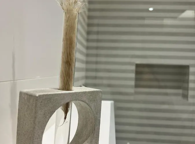 Enzo -central Blloku * ティラナ