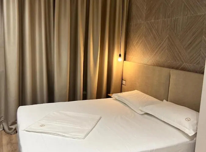 Otel Enzo -central Blloku *