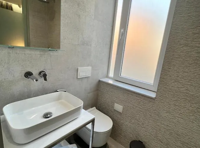 Otel Enzo -central Blloku *