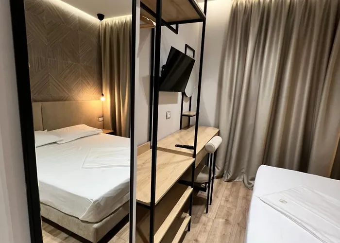 Otel Enzo -central Blloku *