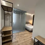 Enzo -central Blloku Otel *