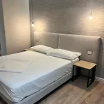Hotel Enzo Blloku *