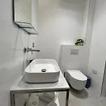 Enzo Blloku Hotel *