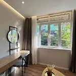 Enzo Blloku Tirana