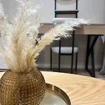 Hotel Enzo Blloku *
