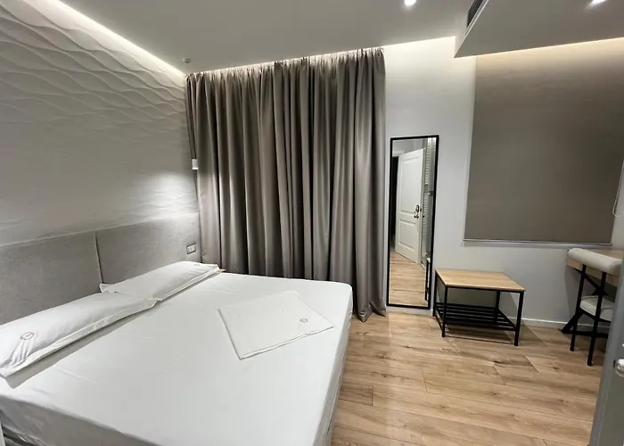 Enzo -central Blloku *