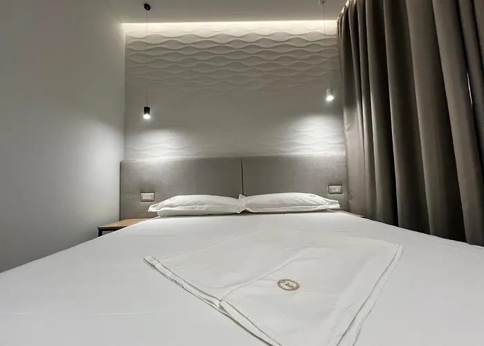 Enzo -central Blloku *